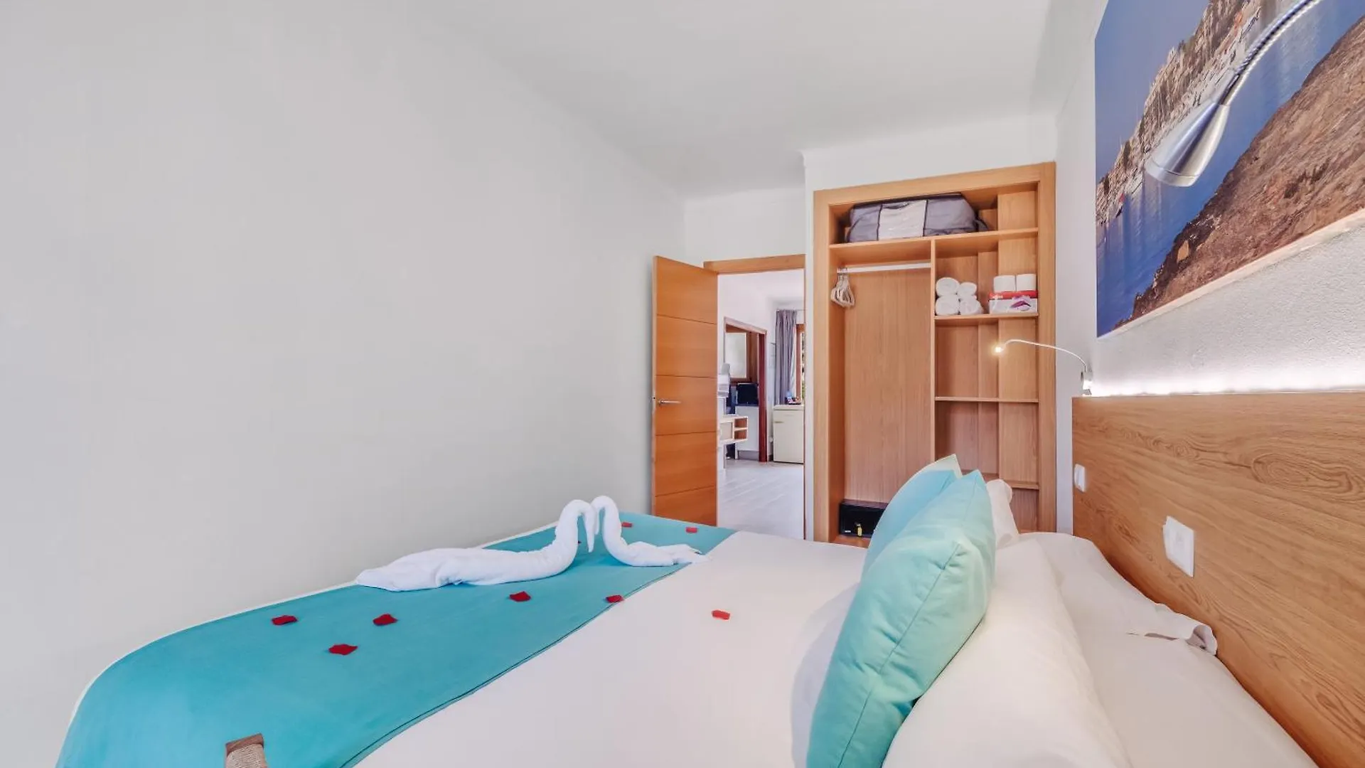 Apartamentos Estanques Colonia de Sant Jordi Spain